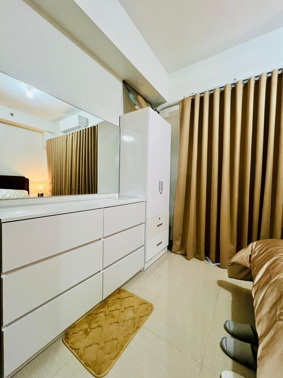 Shore 2 Residences Tower 2 Pasay Exterior photo